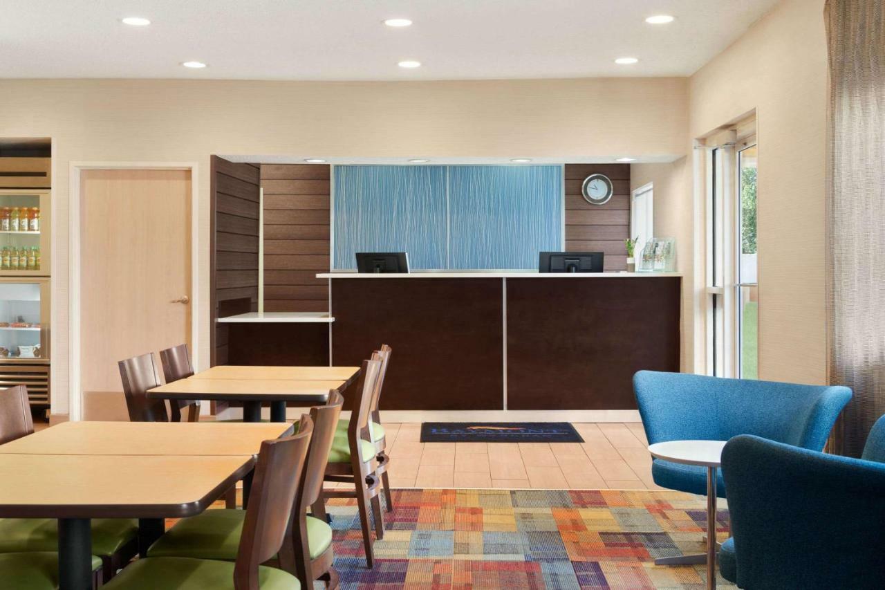 Baymont By Wyndham Tulsa Hotell Exteriör bild